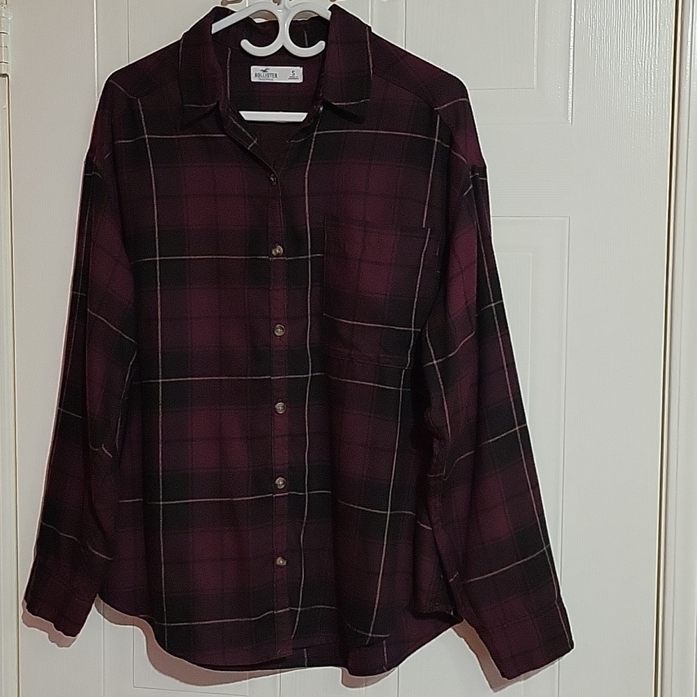 Hollister Purple and Black Plaid Button Up Shirt US S